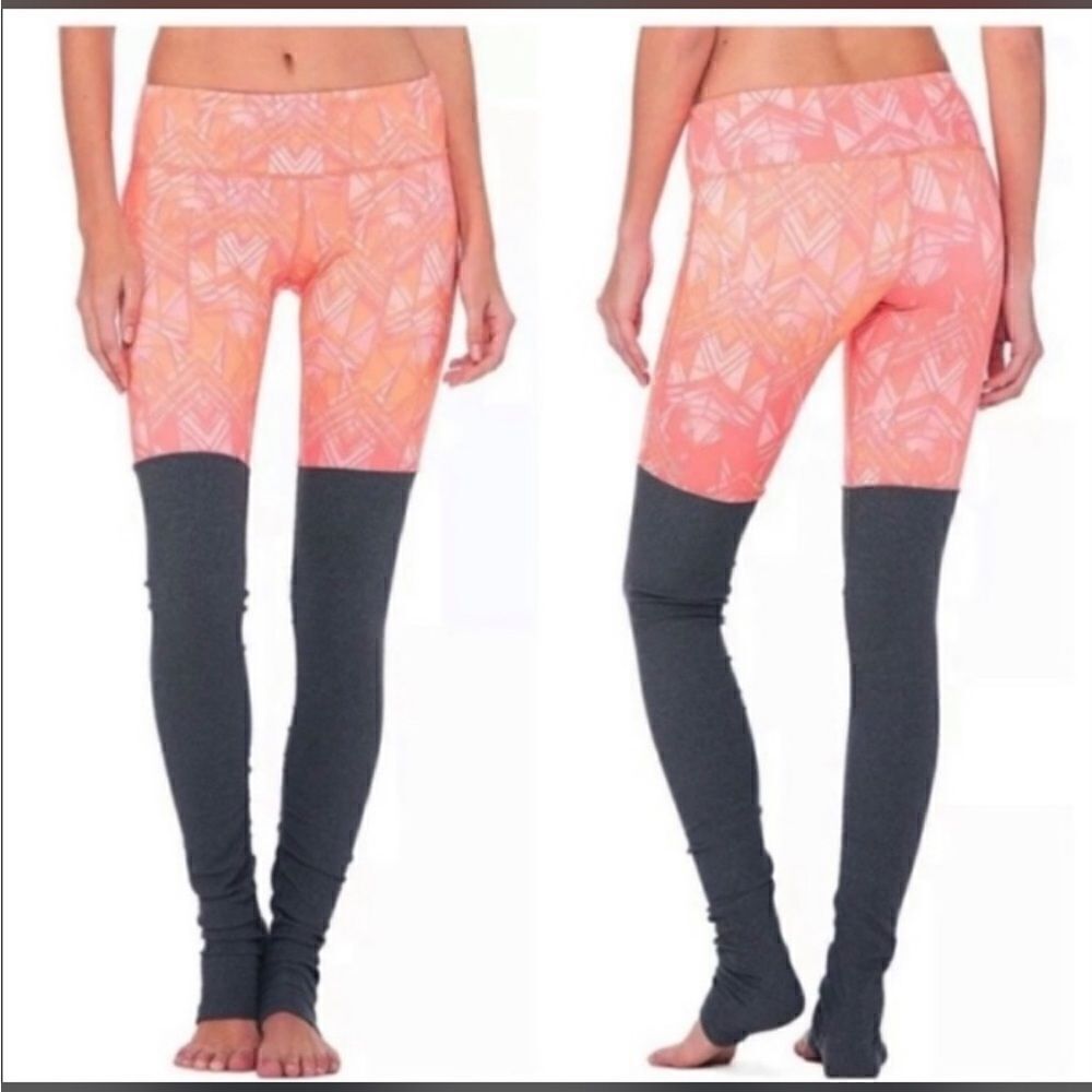 ALO Pink/Orange/Gray Two-Toned Yoga Goddess Leggings. Size Medium. VGUC!
